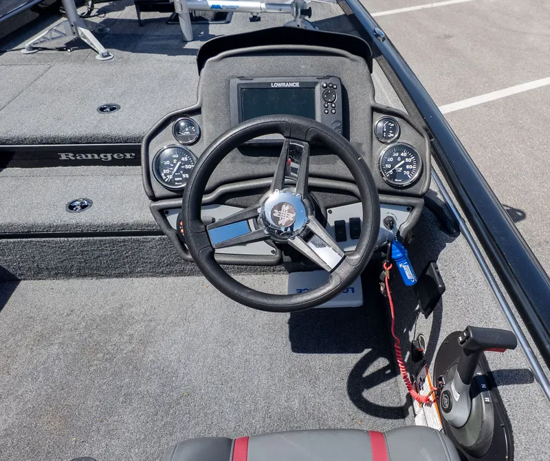 Slide: The Image of Interior view of 2023 Ranger RT178 boat cockpit. - 19