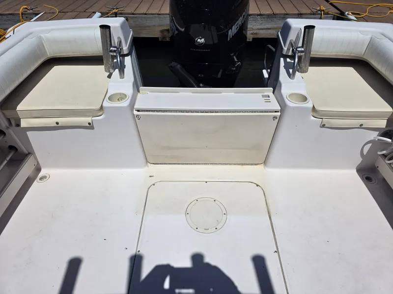 Slide: The Image of Interior view of a 2002 Grady-White Seafarer 226 boat. - 5