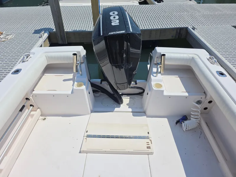 Slide: The Image of Grady-White Seafarer 226 2002 - 6