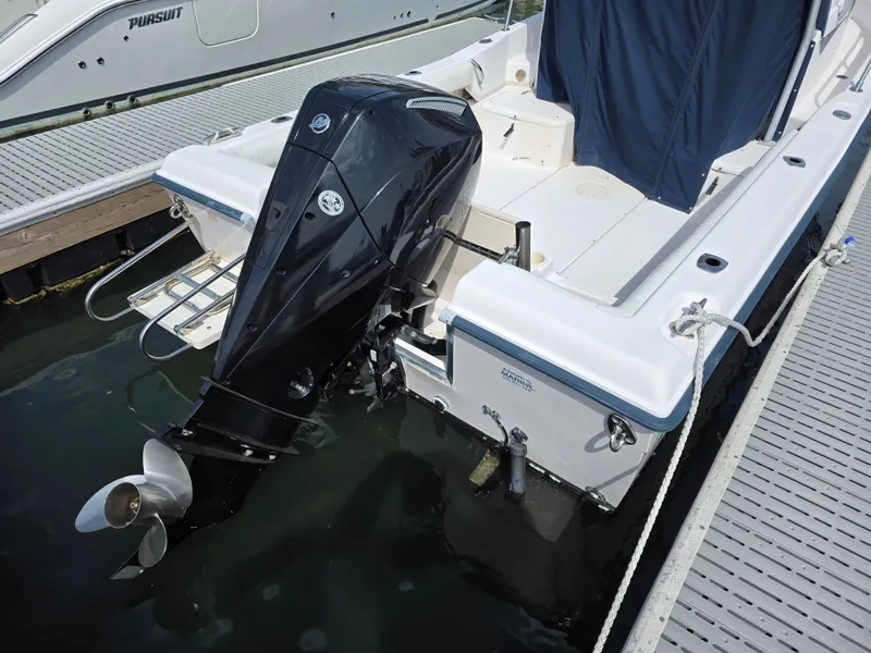 Slide: The Image of Grady-White Seafarer 226 2002 - 9