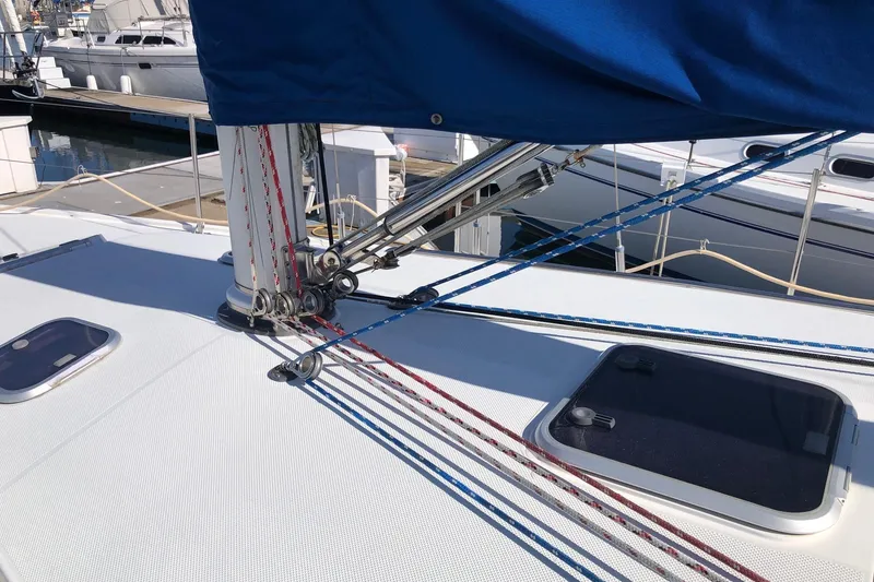 Slide: The Image of Deck of 2000 Catalina 36 MkII sailboat with rigging and hatches. - 17