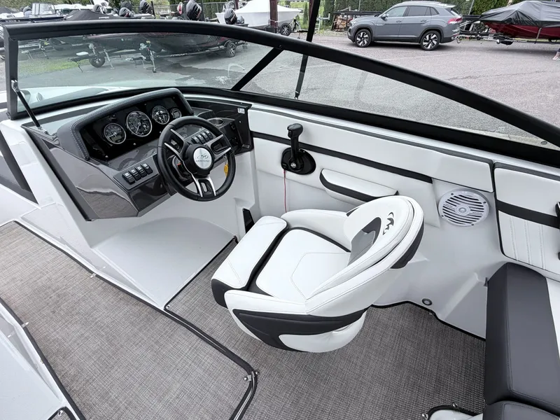 Slide: The Image of Interior of a 2020 Monterey M-20 boat with steering console. - 36