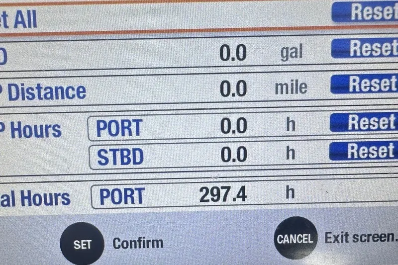 Slide: The Image of Display screen of a 2017 Robalo R265 Walkaround showing fuel, distance, and engine hours. - 9