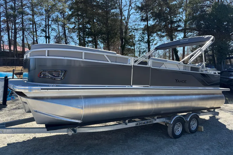 The Image of Tahoe Sport 85 Rear Fish 2026 - 0