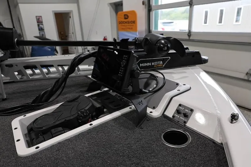 Slide: The Image of 2026 Vexus AVX 2100 boat with Minn Kota Ultrex trolling motor and advanced navigation system. - 9
