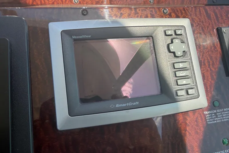 Slide: The Image of SmartCraft VesselView display on 2008 Sea Ray Sundancer 310 boat dashboard. - 13