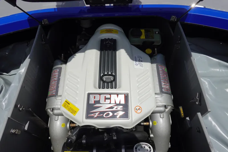 Slide: The Image of 2013 Centurion Enzo SV244 PCM ZR 409 engine compartment. - 25