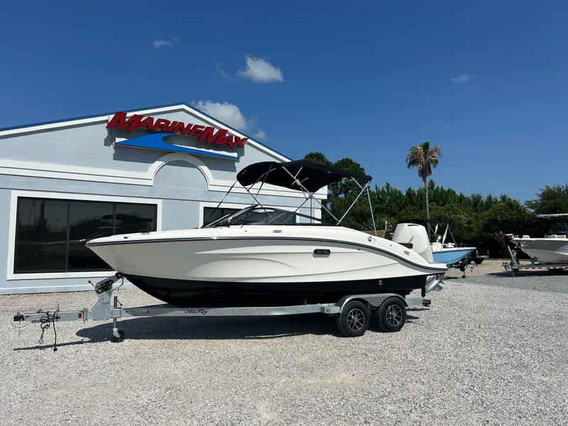 Slide: The Image of Sea Ray SPX 210 Outboard 2026 - 3