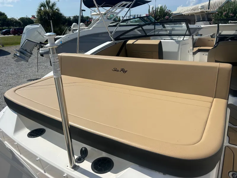 Slide: The Image of Sea Ray SPX 210 Outboard 2026 - 8