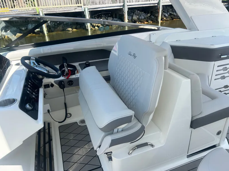 Slide: The Image of Sea Ray SLX 310 Outboard 2026 - 25