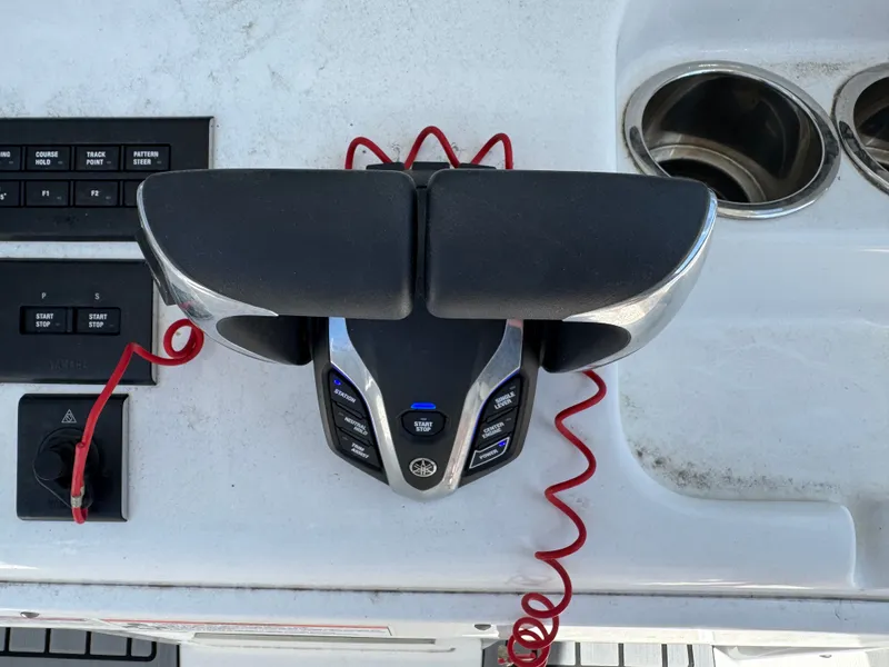 Slide: The Image of Control console of a 2024 Sea Hunt Gamefish 25 boat. - 33