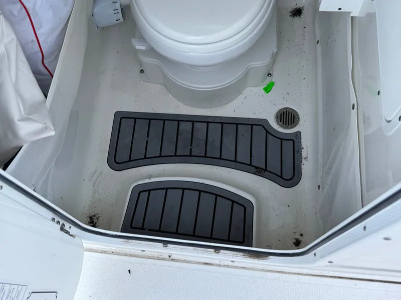 Slide: The Image of 2024 Sea Hunt Gamefish 25 boat toilet with non-slip mats. - 41