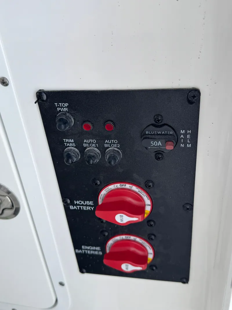 Slide: The Image of Control panel of Sea Hunt Gamefish 25 boat, year 2024. - 42