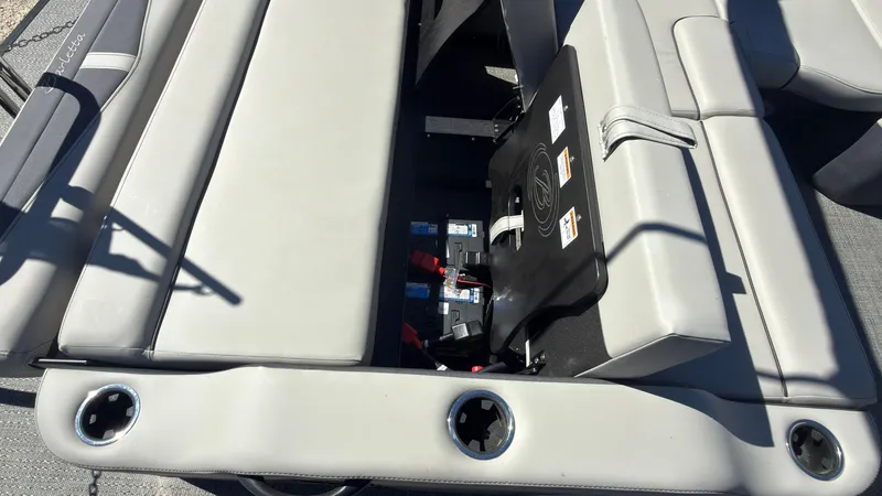 Slide: The Image of Barletta C22U 2025 seat with battery compartment. - 32