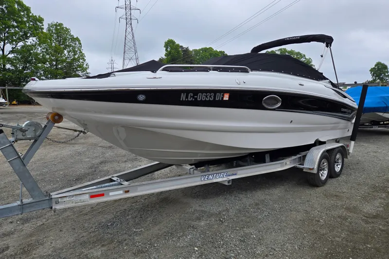 The Image of Crownline Boats 240 EX 2006 - undefined