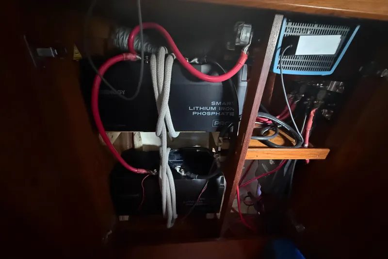 Slide: The Image of Electrical system with lithium batteries in a 2003 Jeanneau Sun Odyssey 37 sailboat. - 112