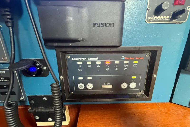 Slide: The Image of Fischer Panda generator control panel on 2003 Jeanneau Sun Odyssey 37 yacht. - 57