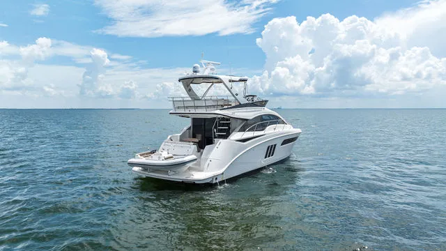 Slide: The Image of Sea Ray 510 Fly 2015 - 62