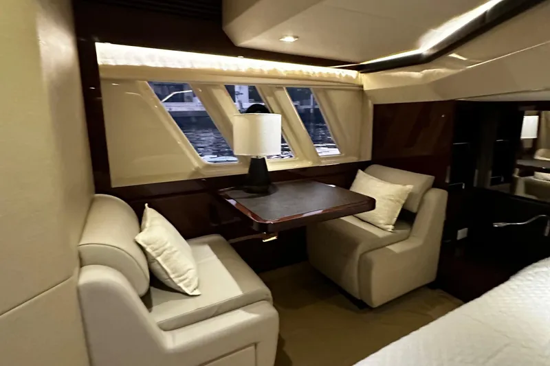 Slide: The Image of Interior of 2015 Sea Ray 510 Fly yacht. - 43