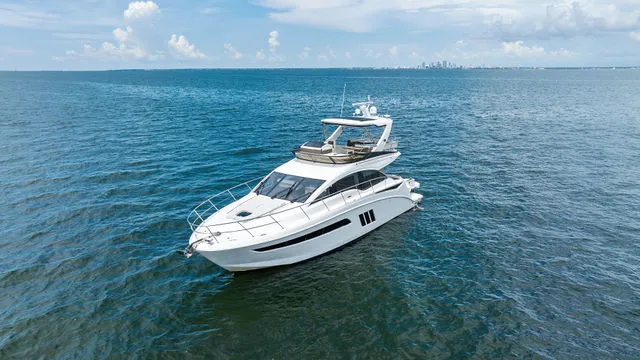 Slide: The Image of Sea Ray 510 Fly 2015 - 59