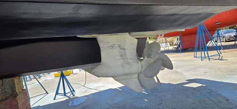 Slide: The Image of Sea Ray 510 Fly 2015 - 54