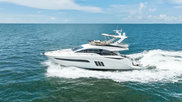 Slide: The Image of Sea Ray 510 Fly 2015 - 72