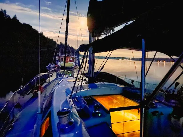 Slide: The Image of Hunter Passage 1994 - 26