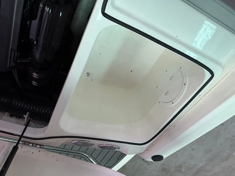Slide: The Image of Engine compartment of 2023 Bayliner VR4 BOWRIDER boat. - 13