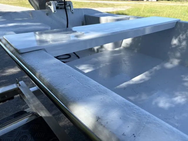 Slide: The Image of Salty Boats STUMPNOCKER 144 SKIFF TILLER 2026 - 8
