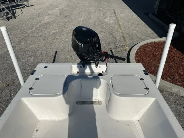 Slide: The Image of Stumpnocker 176 Skiff Tiller Deluxe 2026 - 8