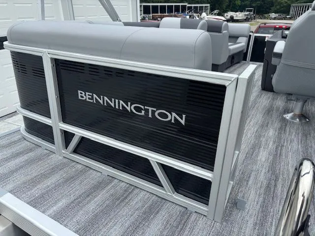Slide: The Image of Bennington 188 SL 2026 - 11