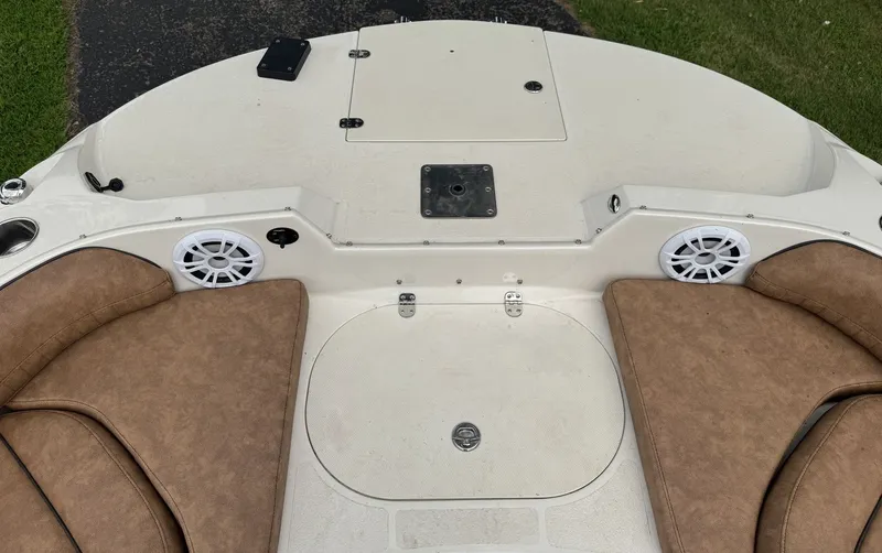 Slide: The Image of Stingray 212 SC 2020 - 17