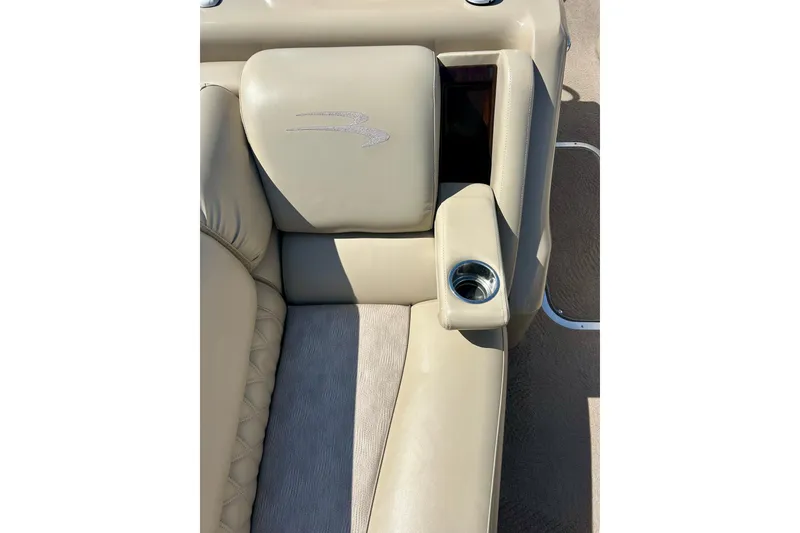 Slide: The Image of Beige seating with cup holder on 2012 Bennington 2250RCL boat. - 32