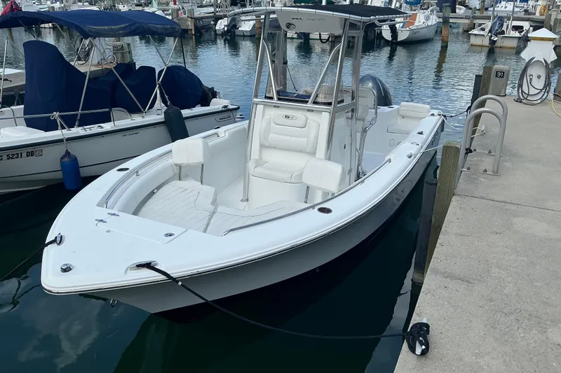 The Image of Sea Hunt Triton 225 2017 - 3