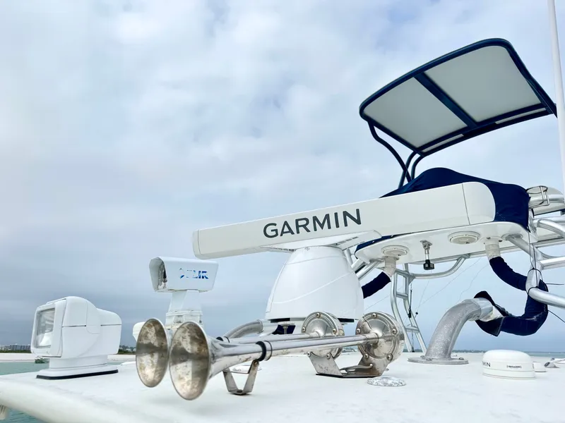Slide: The Image of 2009 Hydra-Sports Vector 4100CC with Garmin equipment on deck. - 34
