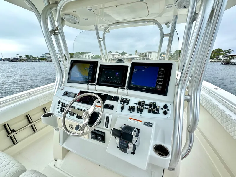 Slide: The Image of Hydra-Sports Vector 4100CC 2009 helm with advanced navigation systems. - 36