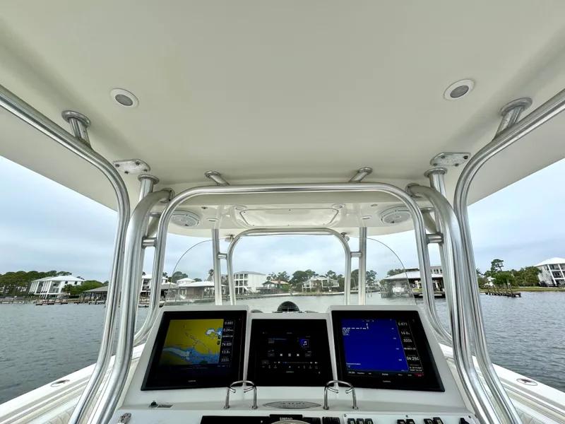 Slide: The Image of Interior view of a 2009 Hydra-Sports Vector 4100CC boat with navigation systems. - 38