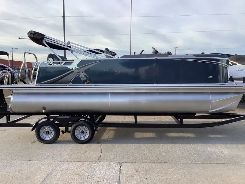 The Image of Tahoe 2185 LTZ Cruise Rear Bench 2026 - 1