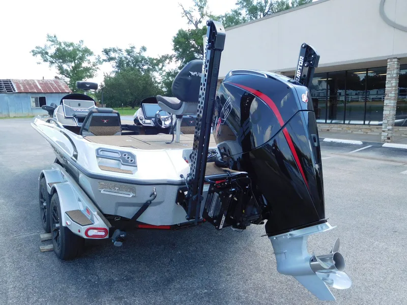 Slide: The Image of 2026 Vexus VXs21 boat with powerful outboard motor. - 4