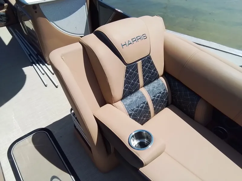 Slide: The Image of Luxurious seating in Harris 230 GRAND MARIN 2023 boat. - 15