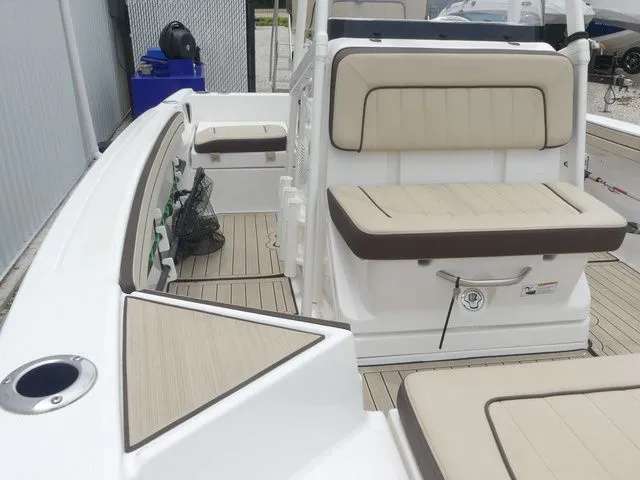 Slide: The Image of Yamaha 190 FSH® SPORT 2022 - 14
