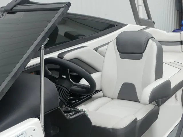 Slide: The Image of Yamaha AR240 2018 - 15