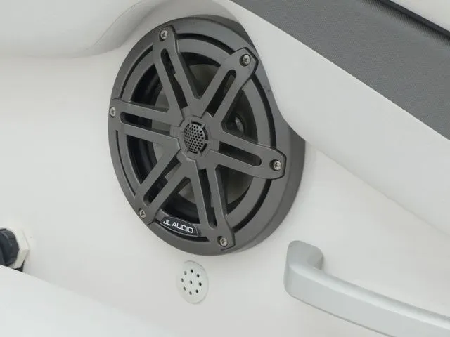 Slide: The Image of Yamaha AR240 2018 - 17