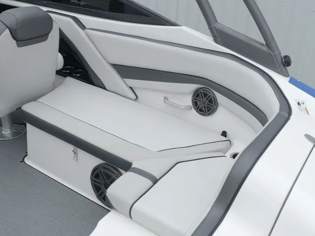 Slide: The Image of Yamaha AR240 2018 - 30