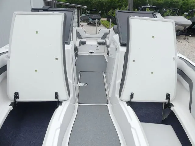Slide: The Image of Yamaha AR240 2018 - 39