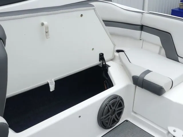 Slide: The Image of Yamaha AR240 2018 - 44