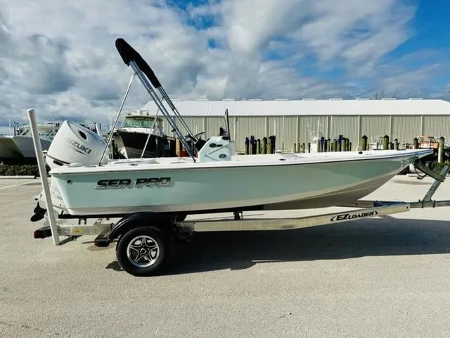 Slide: The Image of Sea Pro 172 Bay 2026 - 11