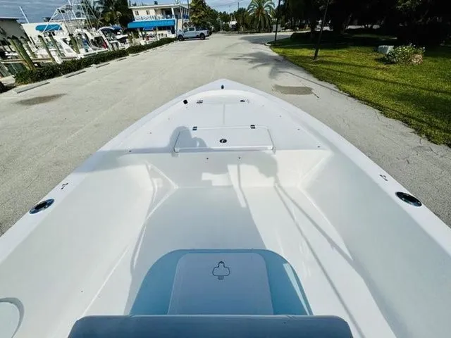 Slide: The Image of Sea Pro 172 Bay 2026 - 8