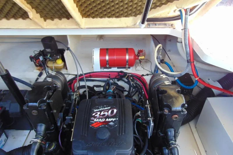 Slide: The Image of Engine compartment of 2008 Sea Ray Sundancer 260 with MerCruiser 350 MAG MPI engine. - 13