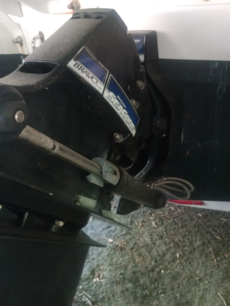 Slide: The Image of Close-up of a Bravo Three drive on a Four Winns H260 boat. - 10